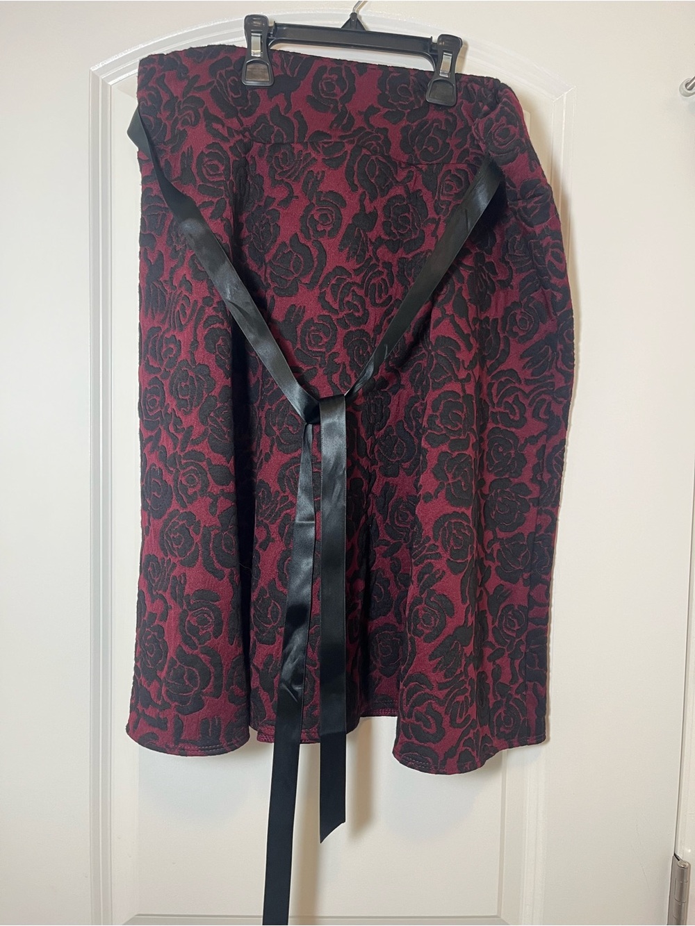 Women's Burgundy and Black Rose Jacquard Skirt with Satin Tie